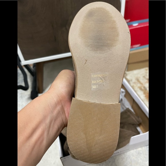 NWT Women’s Size 7 Wild Diva Oksana Over The Knee Drawstring Boot In Taupe Color - Picture 10 of 11